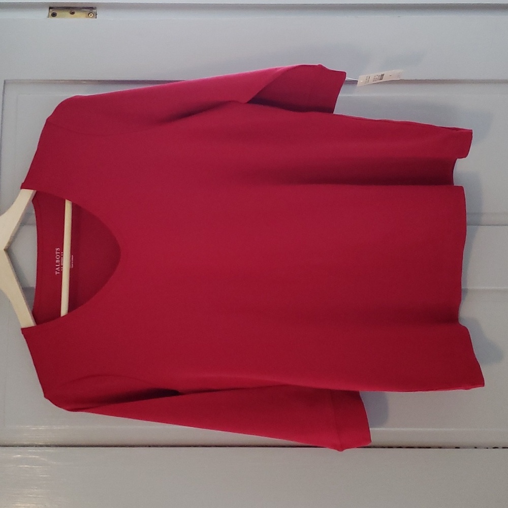 Talbots Vneck 3/4 sleeve T shirt in woman's size X